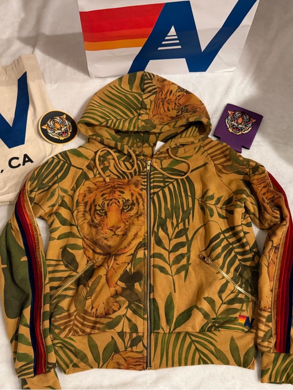 - - NWT Aviator Nation JUNGLE  TIGER Print Zip Hoodie Extra Small RARE + Tote